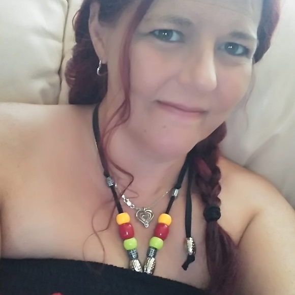 Meet your Posher, Benita - Picture 1 of 1